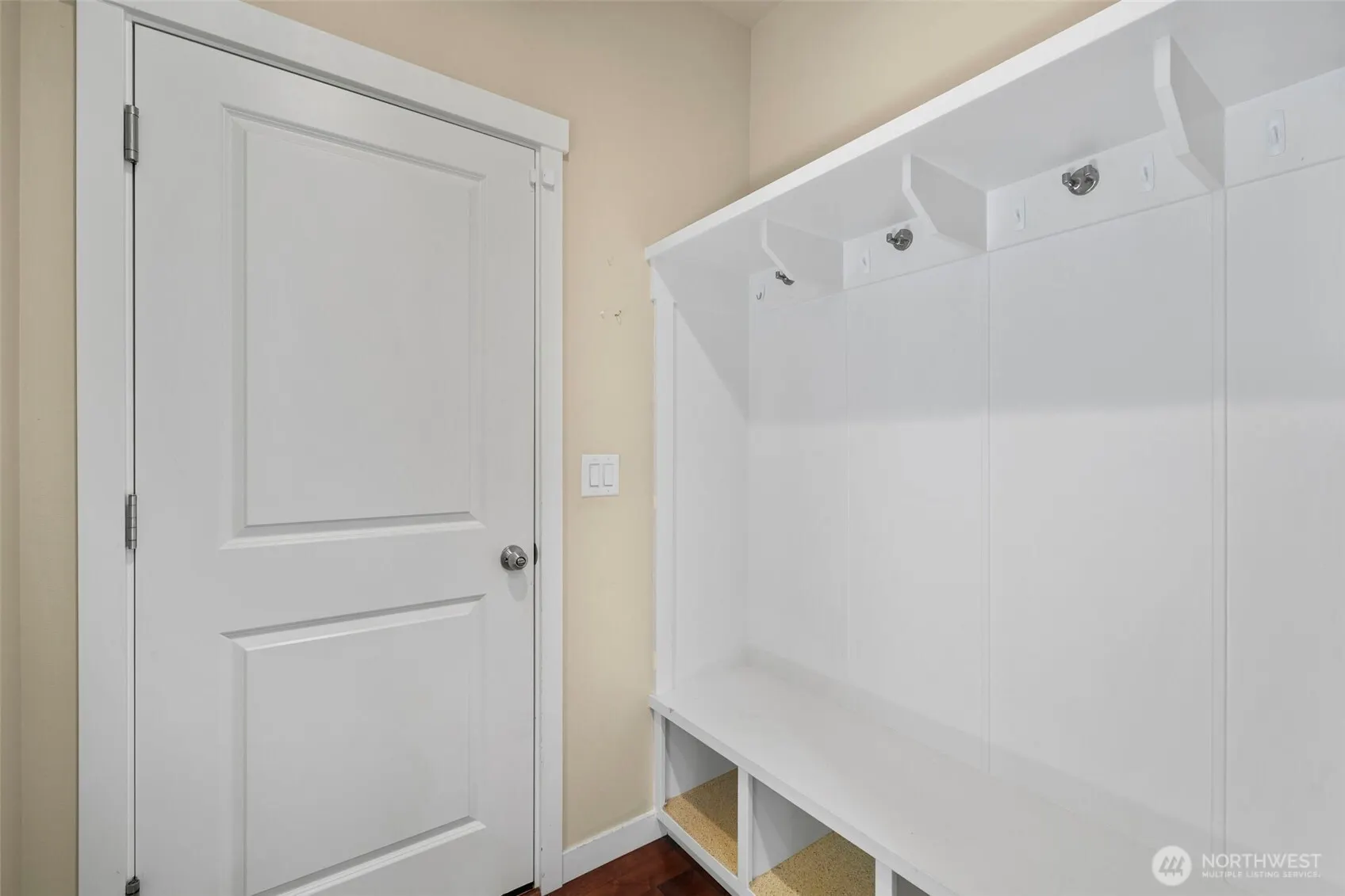 10550 NE Sheridan Crescent , Redmond, WA 98053