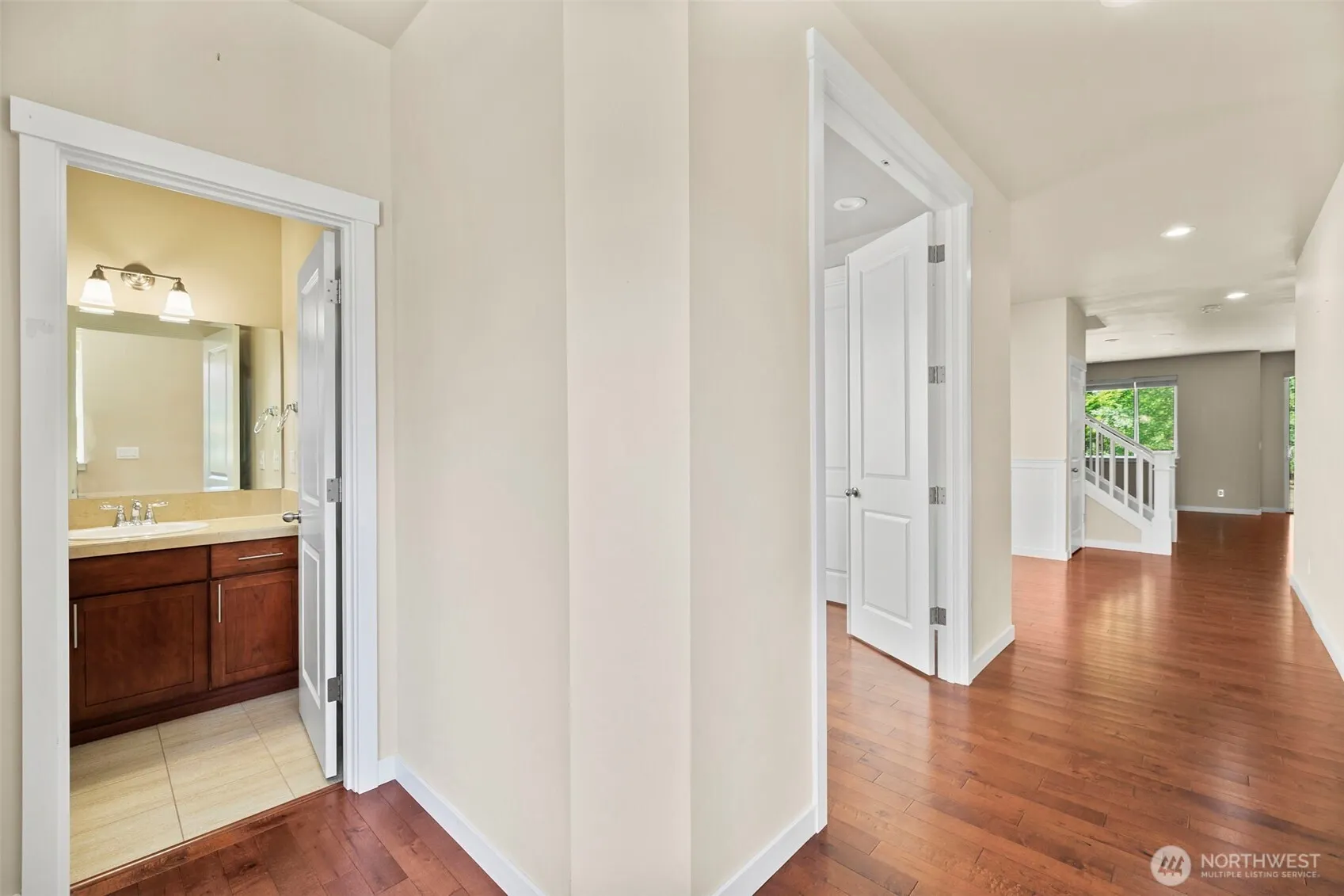 10550 NE Sheridan Crescent , Redmond, WA 98053