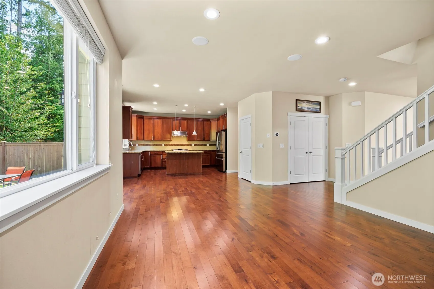 10550 NE Sheridan Crescent , Redmond, WA 98053