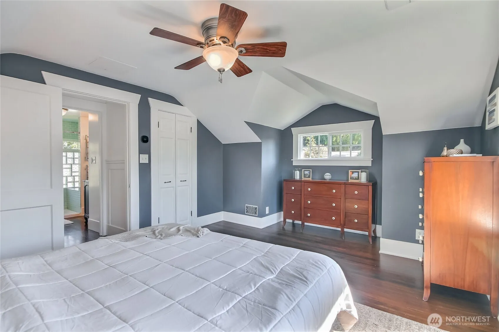 8605 Wallingford Avenue N, Seattle, WA 98103