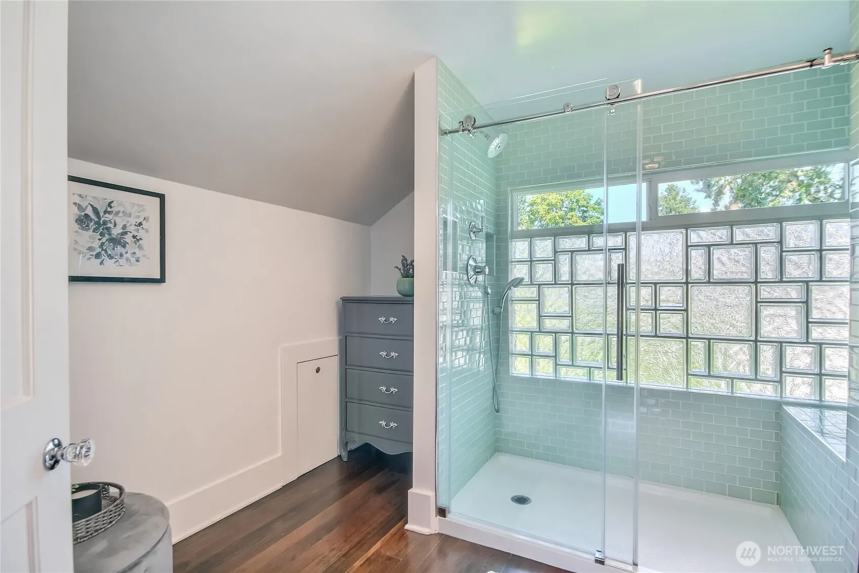 8605 Wallingford Avenue N, Seattle, WA 98103