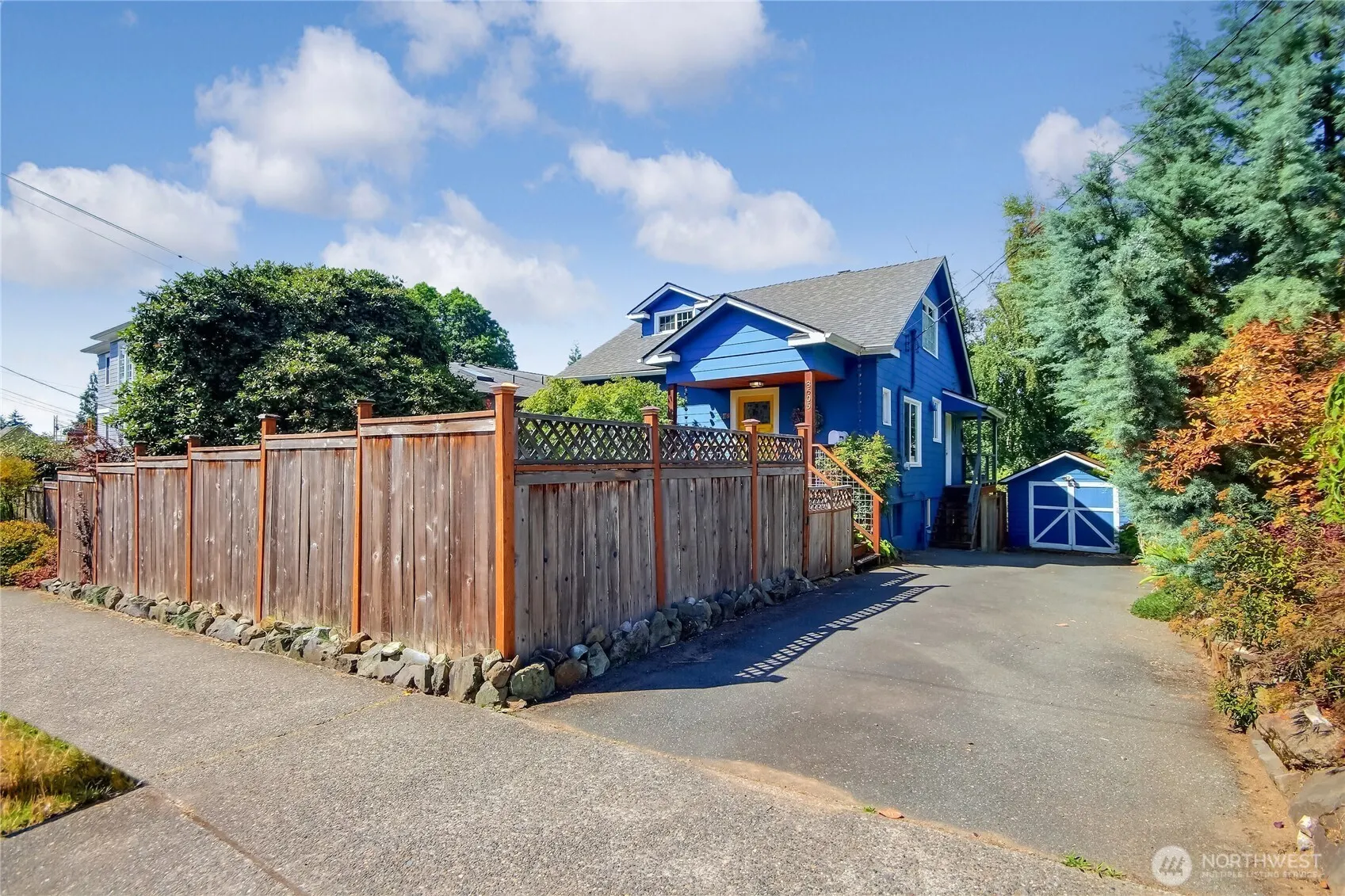8605 Wallingford Avenue N, Seattle, WA 98103