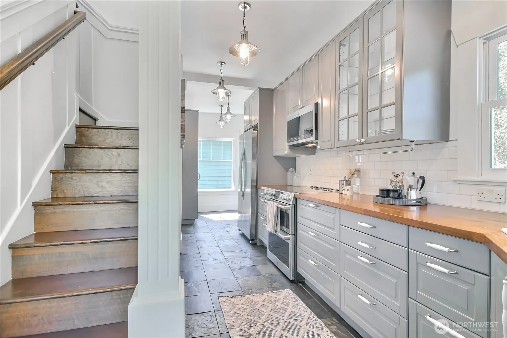 8605 Wallingford Avenue N, Seattle, WA 98103