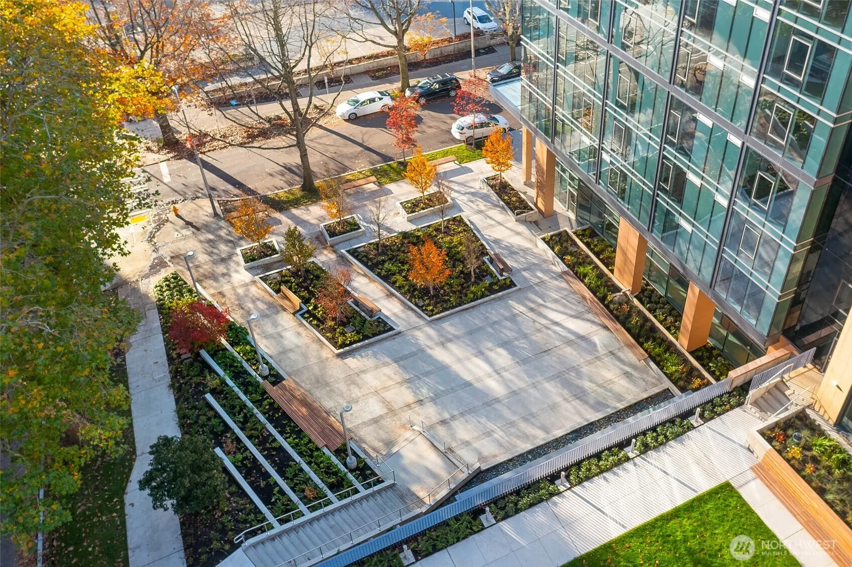 800 Columbia Street #609, Seattle, WA 98104