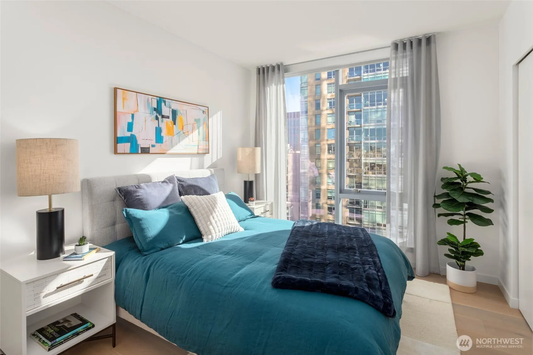 800 Columbia Street #609, Seattle, WA 98104