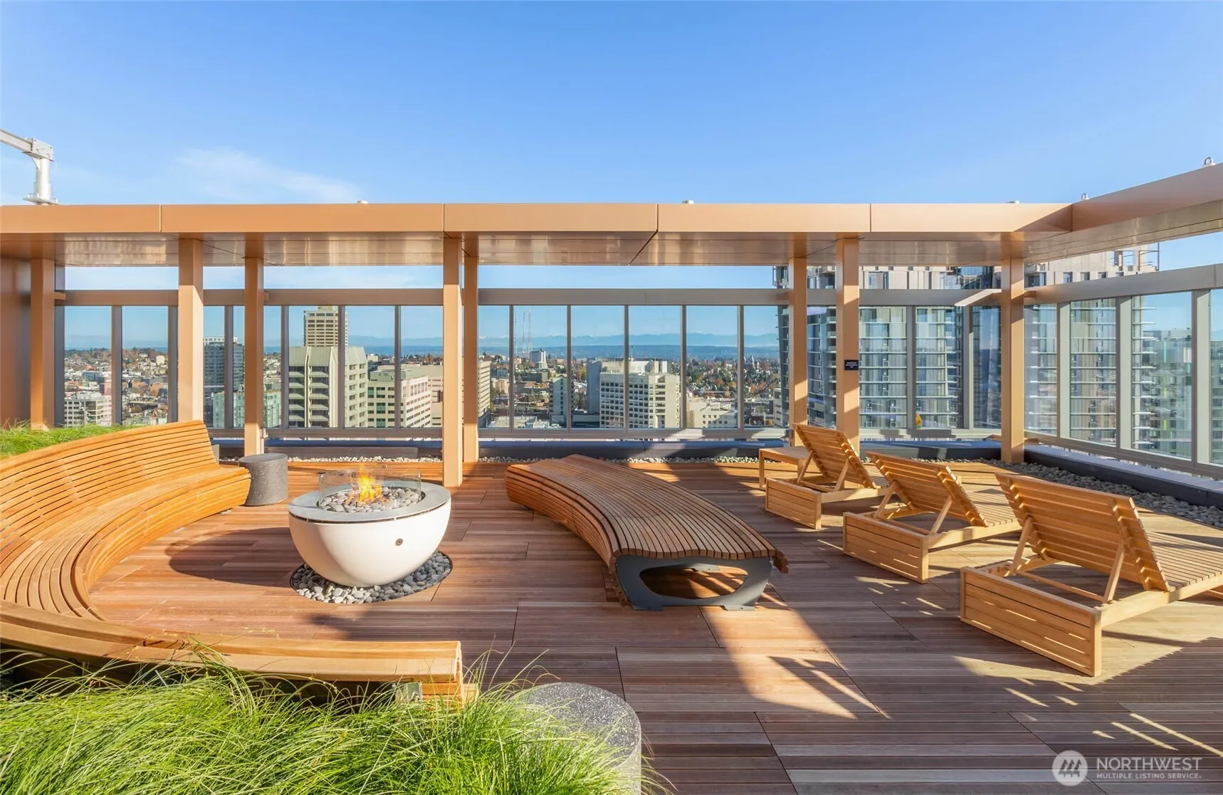 800 Columbia Street #609, Seattle, WA 98104