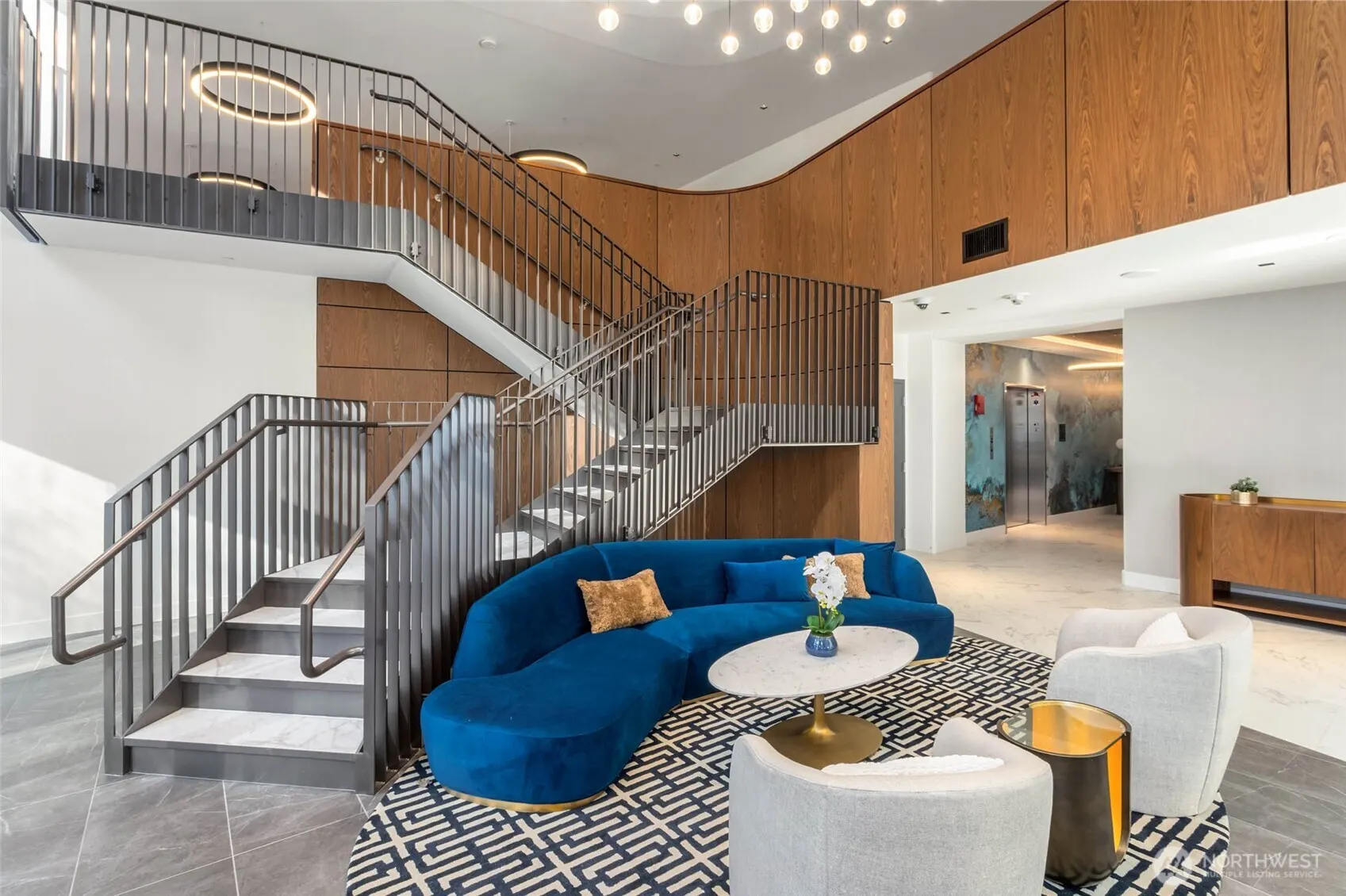 800 Columbia Street #609, Seattle, WA 98104