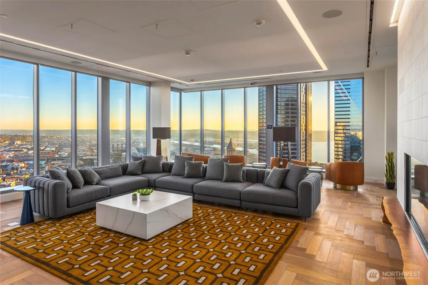 800 Columbia Street #609, Seattle, WA 98104