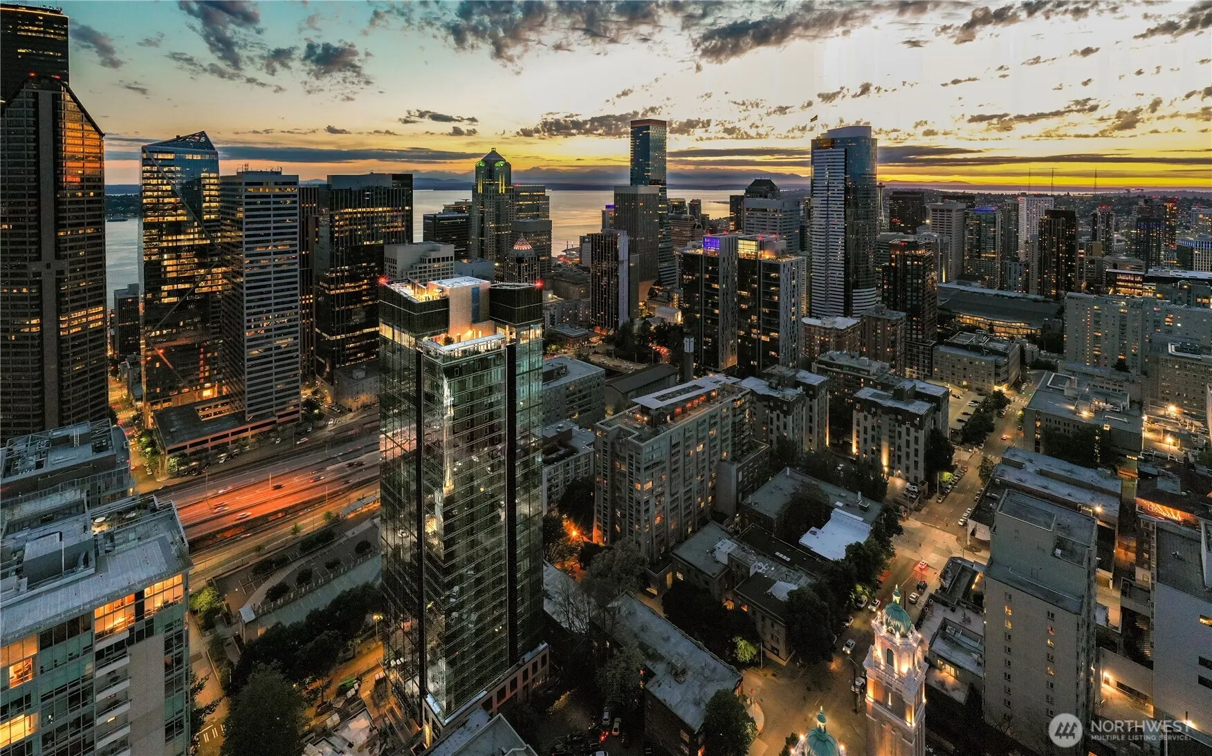 800 Columbia Street #609, Seattle, WA 98104