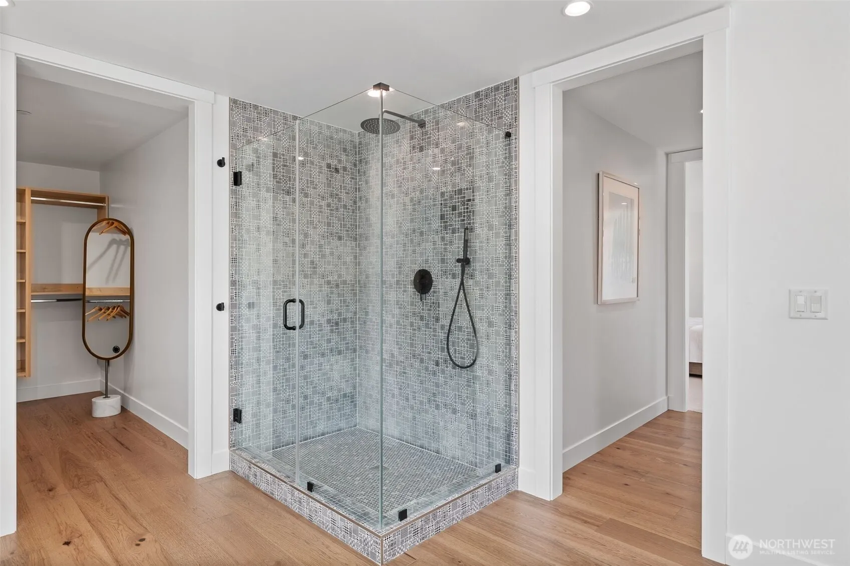 2115 Squak Mountain Loop SW, Issaquah, WA 98027
