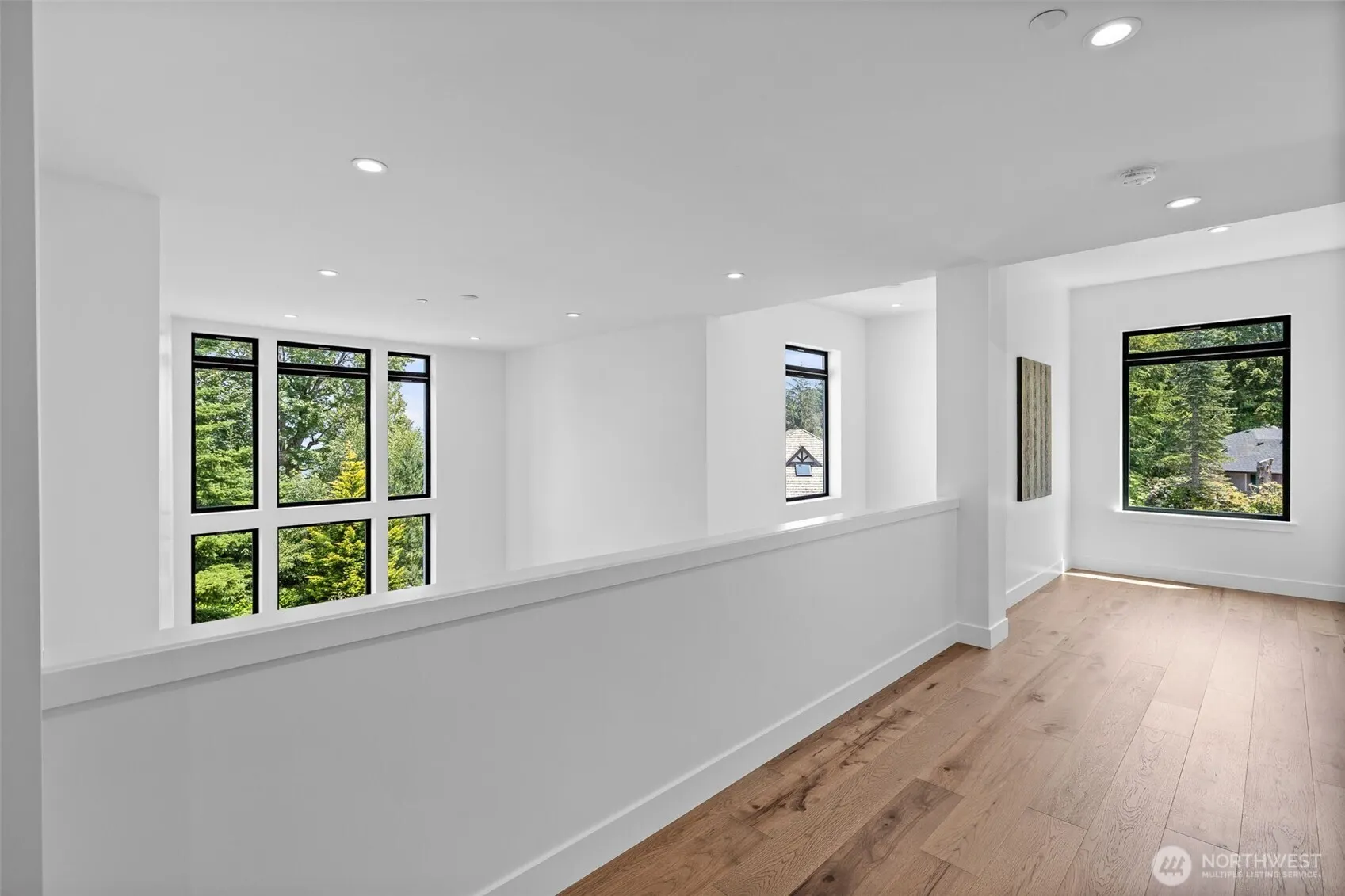 2115 Squak Mountain Loop SW, Issaquah, WA 98027