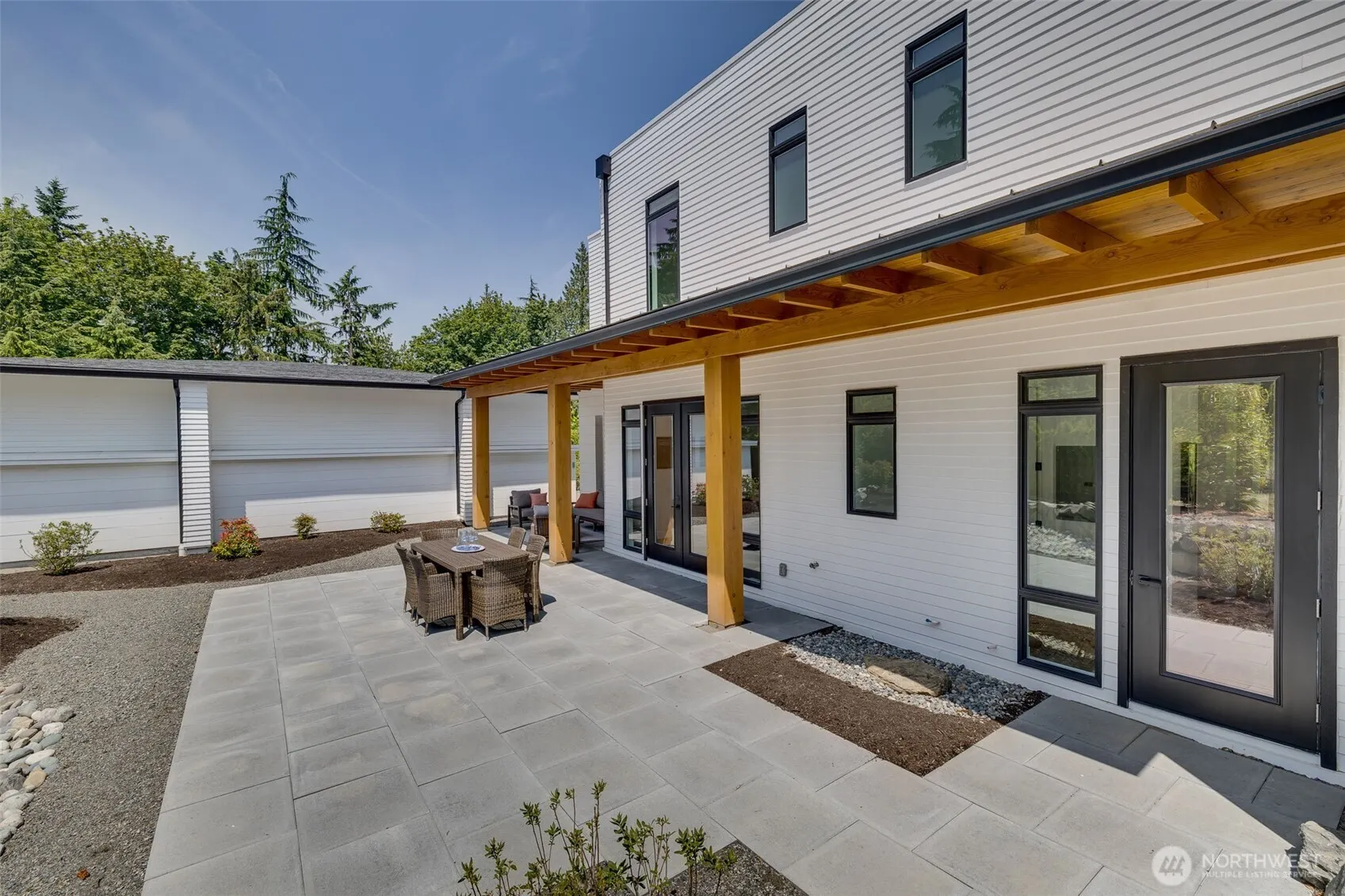 2115 Squak Mountain Loop SW, Issaquah, WA 98027