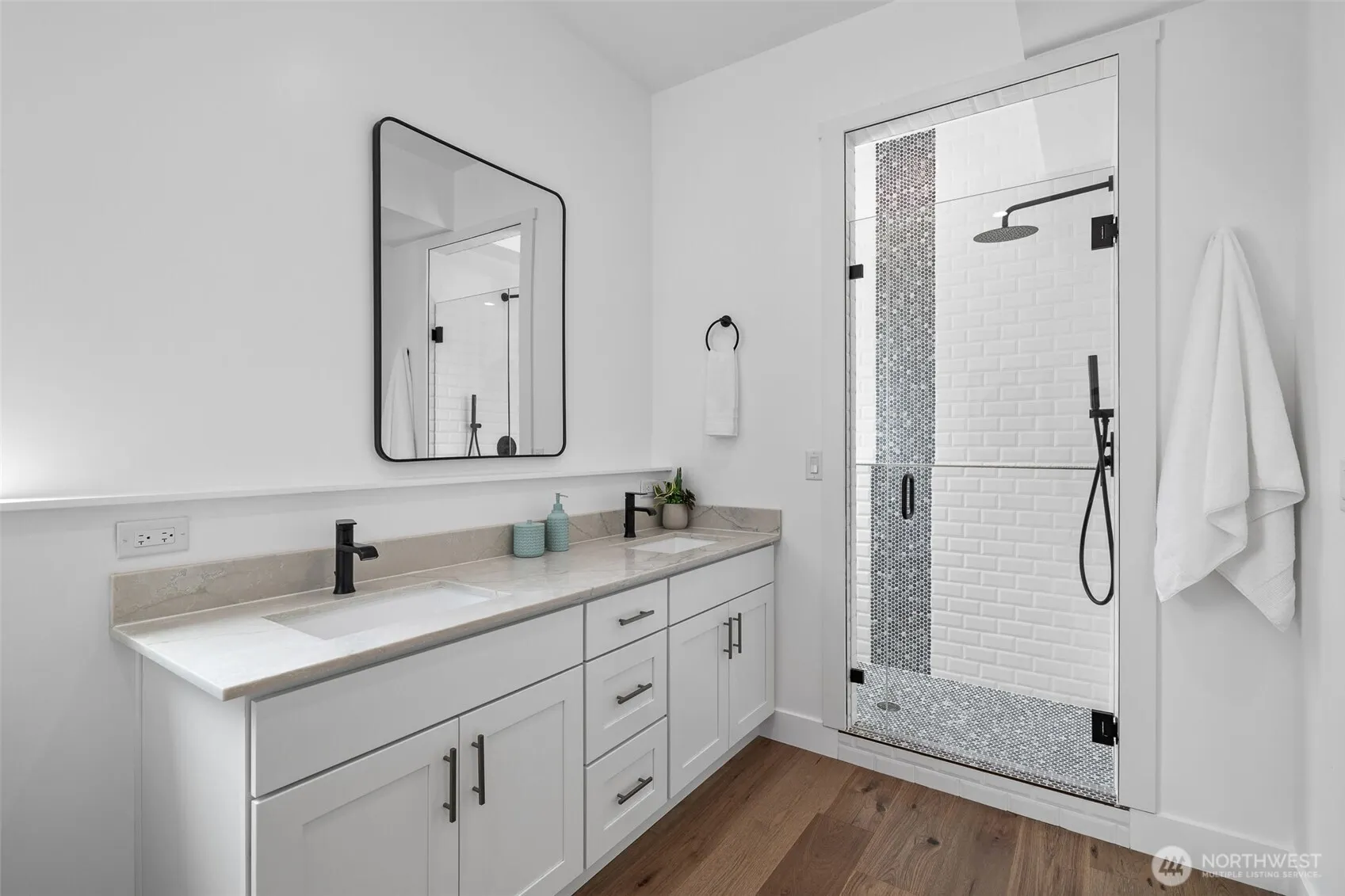 2115 Squak Mountain Loop SW, Issaquah, WA 98027