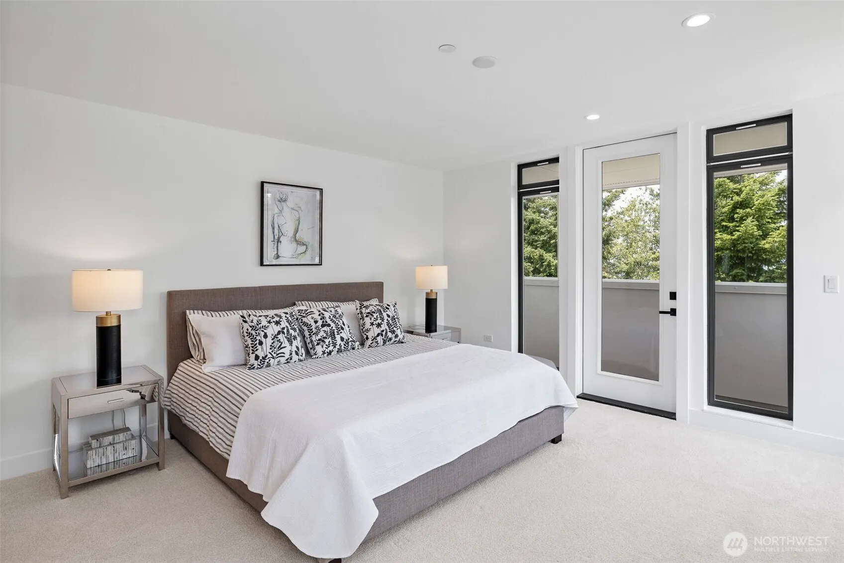2115 Squak Mountain Loop SW, Issaquah, WA 98027