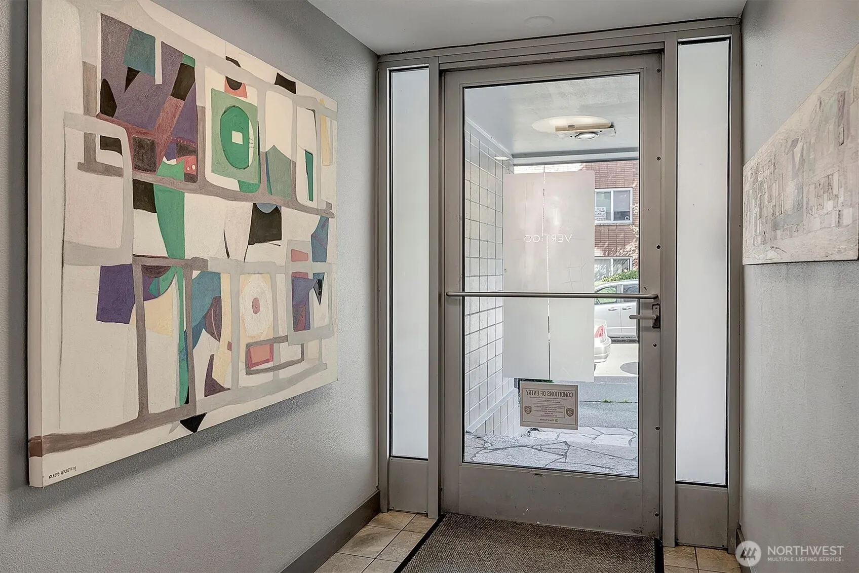 705 E Republican Street #506, Seattle, WA 98102-7001