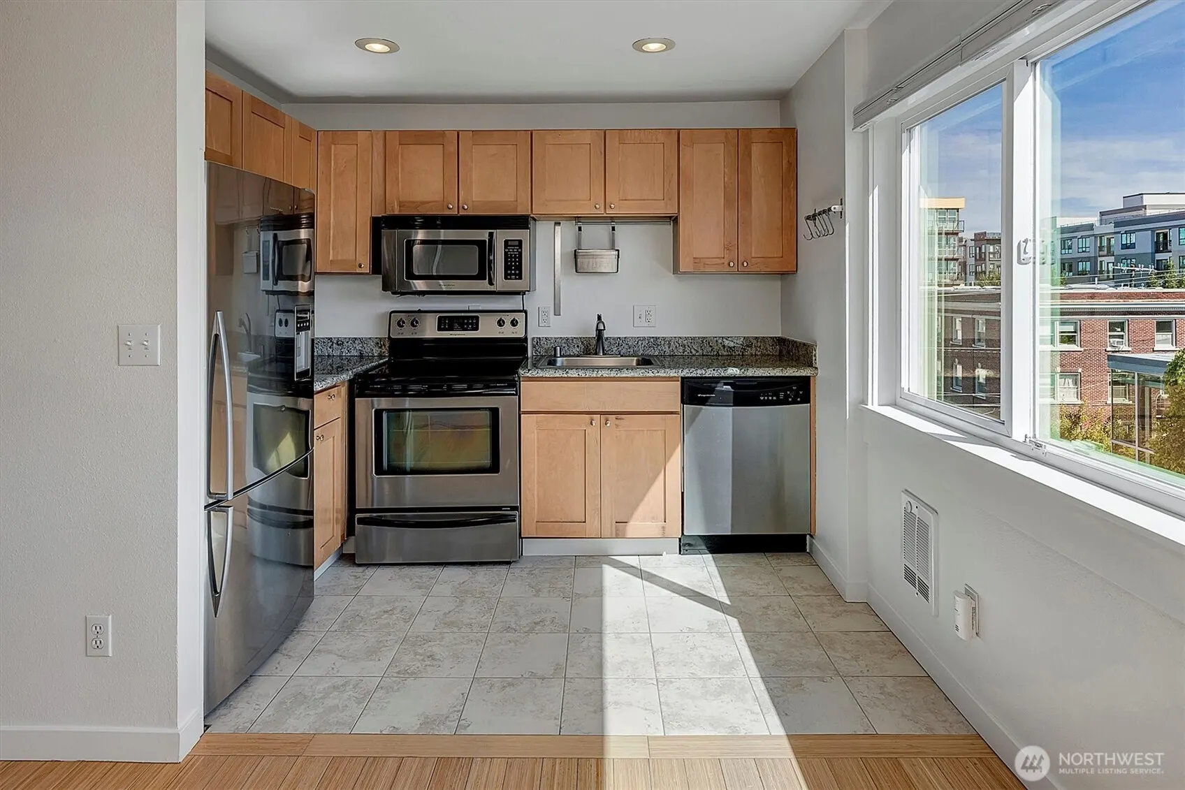 705 E Republican Street #506, Seattle, WA 98102-7001