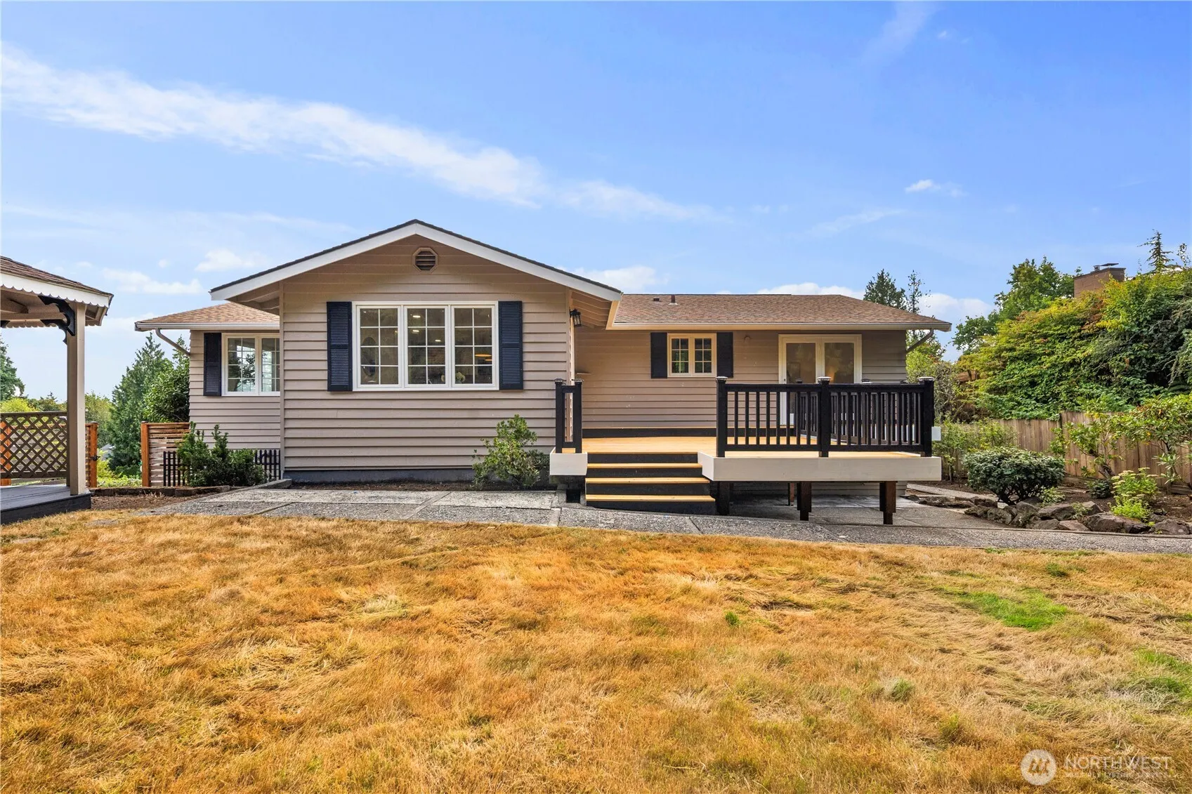 16851 105th Avenue NE, Bothell, WA 98011