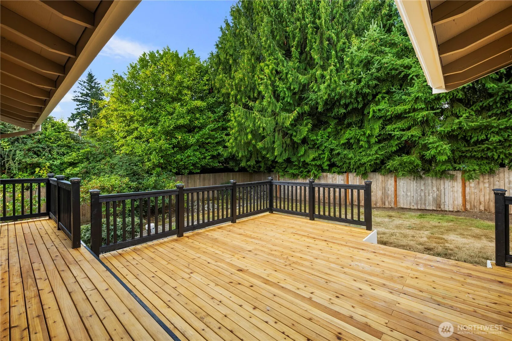 16851 105th Avenue NE, Bothell, WA 98011