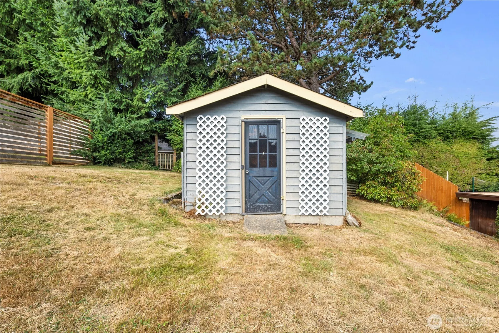 16851 105th Avenue NE, Bothell, WA 98011