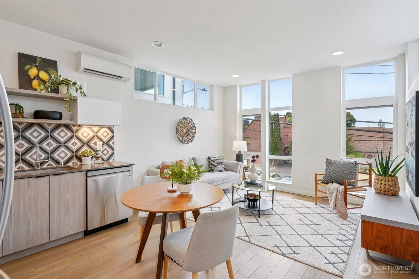 1723 S Forest Street , Seattle, WA 98144-5801