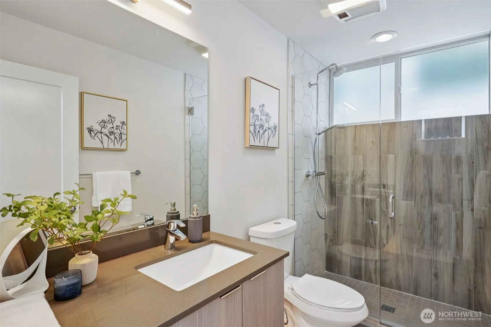 1723 S Forest Street , Seattle, WA 98144-5801