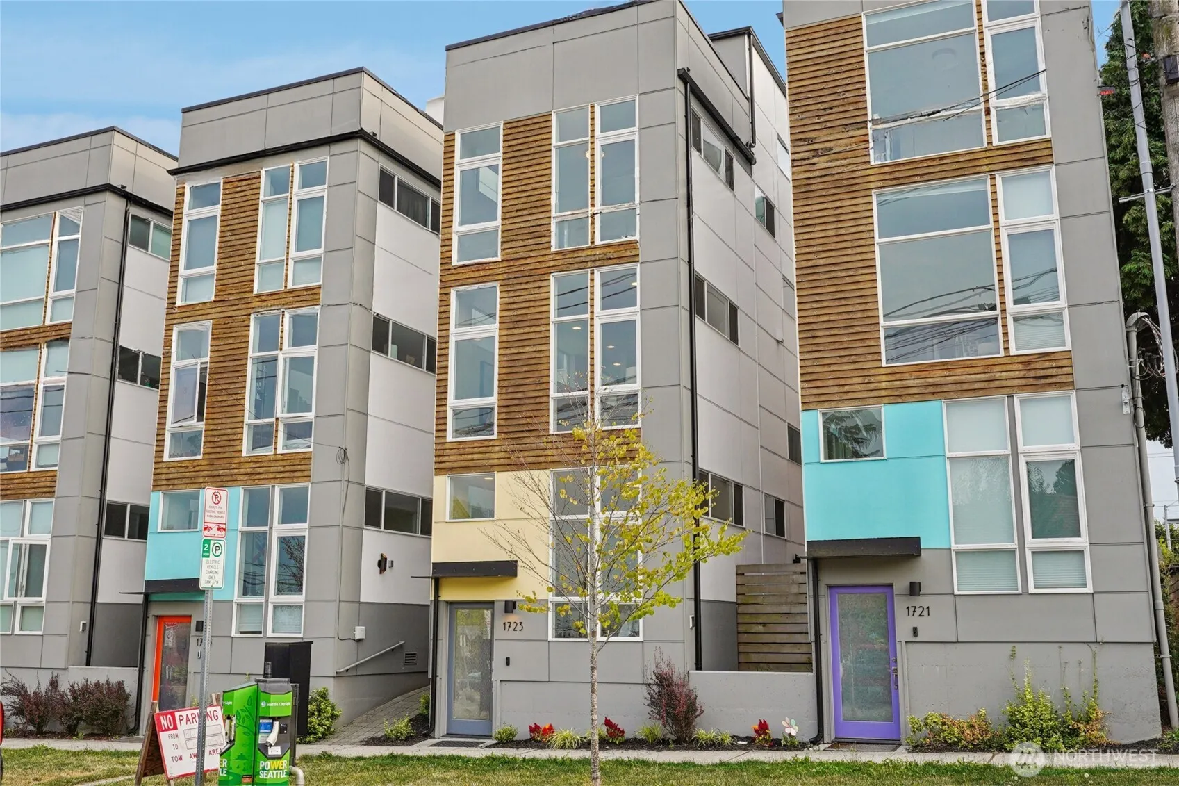 1723 S Forest Street , Seattle, WA 98144-5801