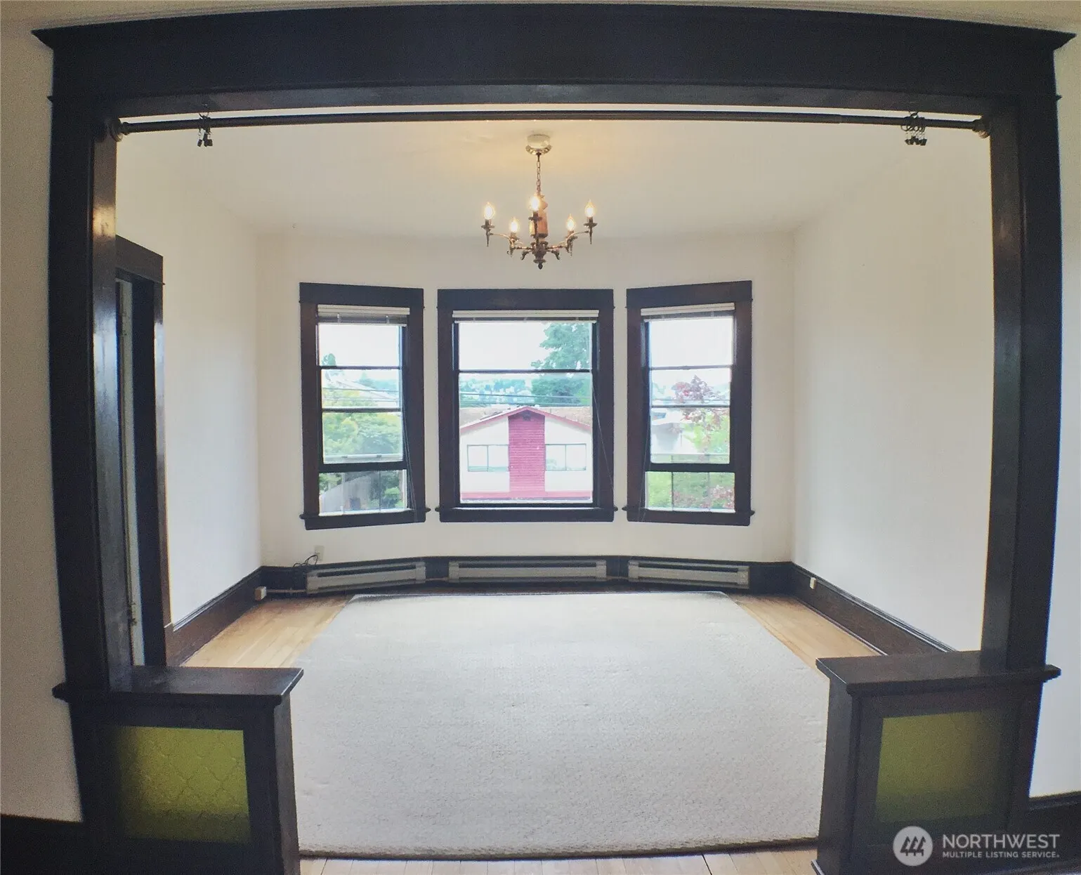 910 NW 52nd Street , Seattle, WA 98107