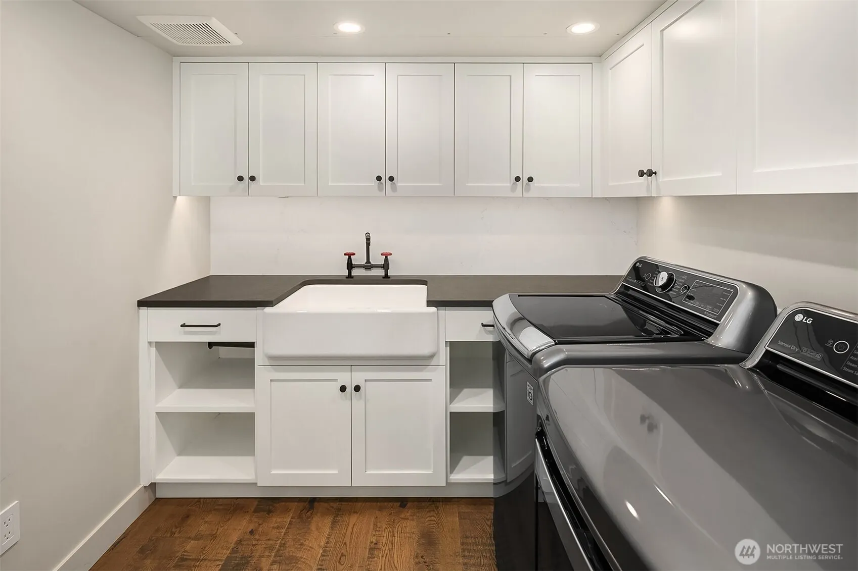 9602 SE 7th Street , Bellevue, WA 98004