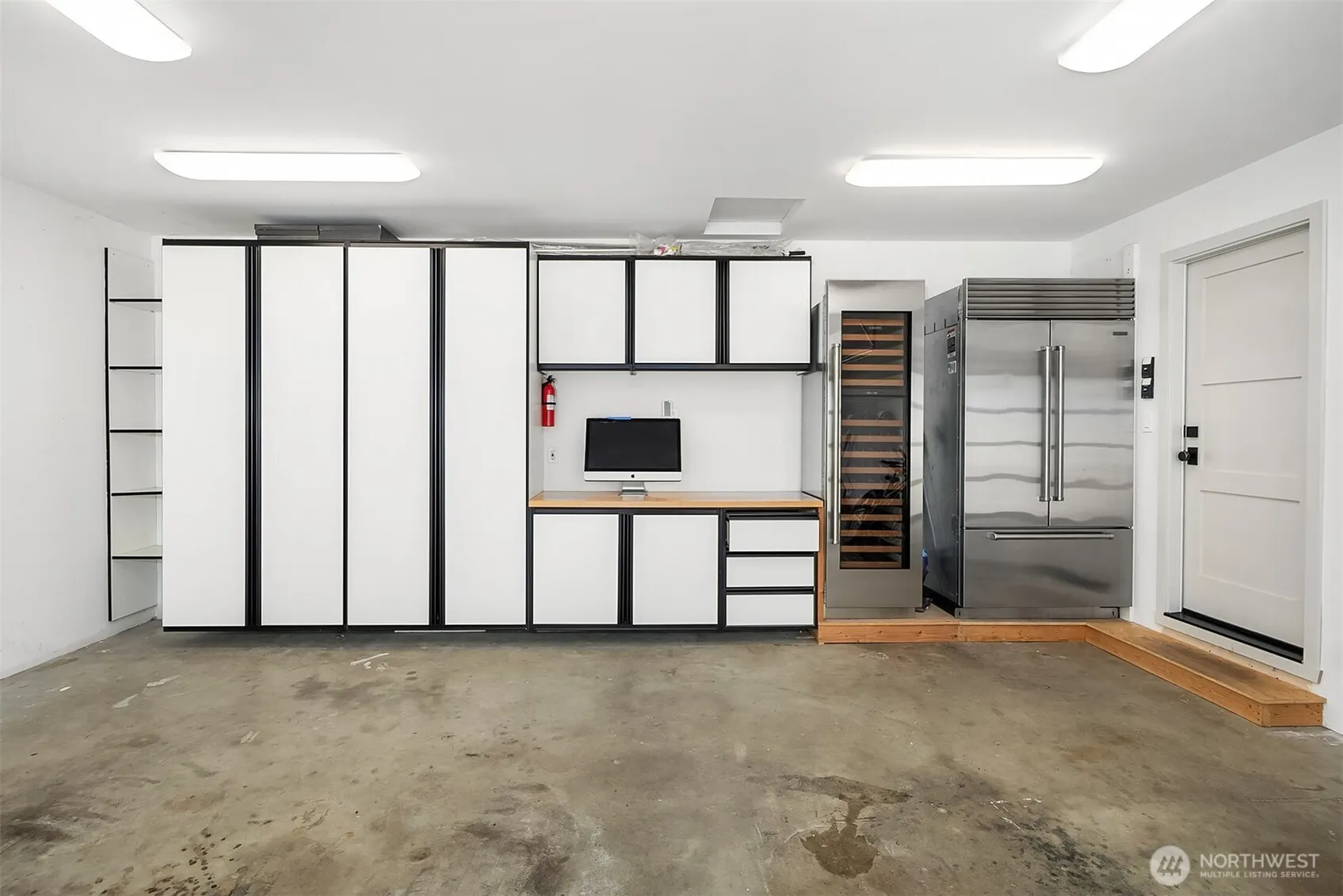 9602 SE 7th Street , Bellevue, WA 98004