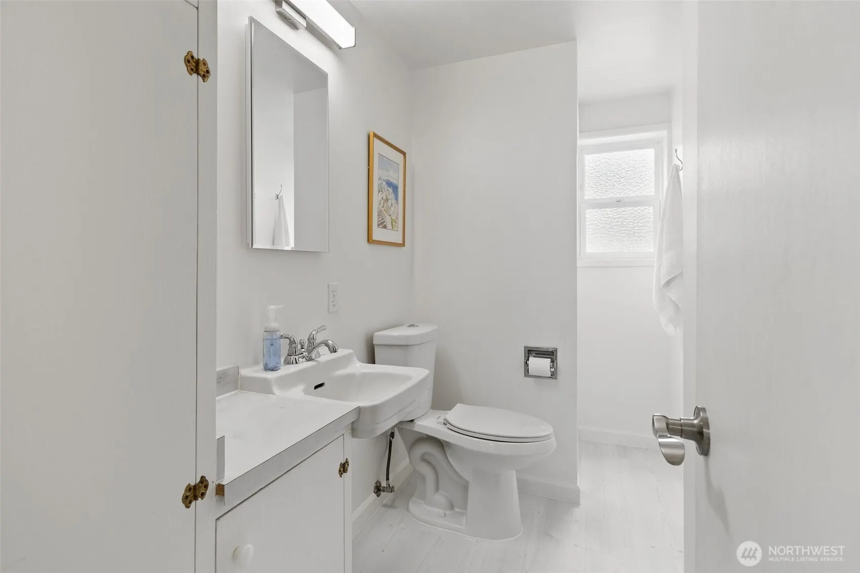 75 157th Avenue SE, Bellevue, WA 98008