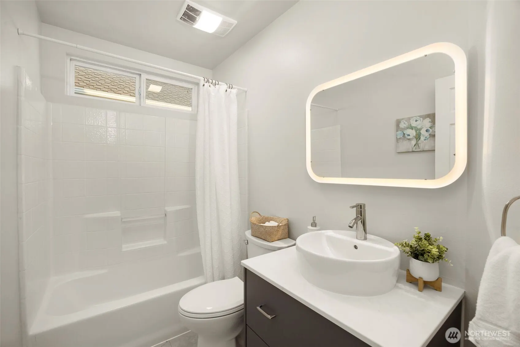 4003 252nd Avenue SE, Sammamish, WA 98029