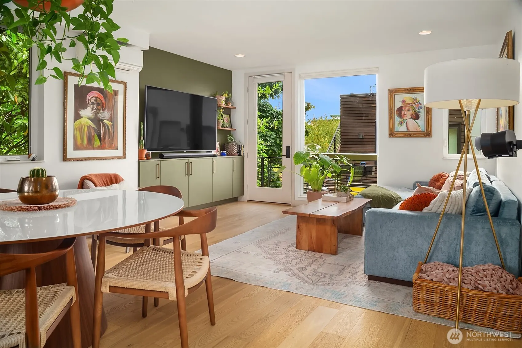 3805 Fremont Lane N, Seattle, WA 98103