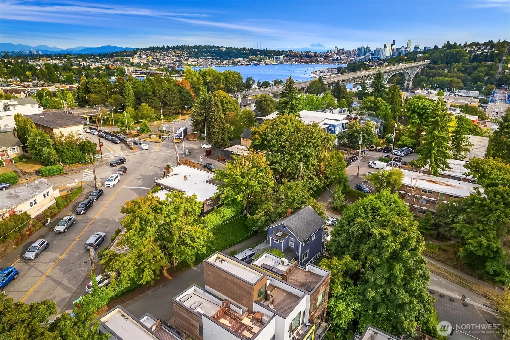3805 Fremont Lane N, Seattle, WA 98103