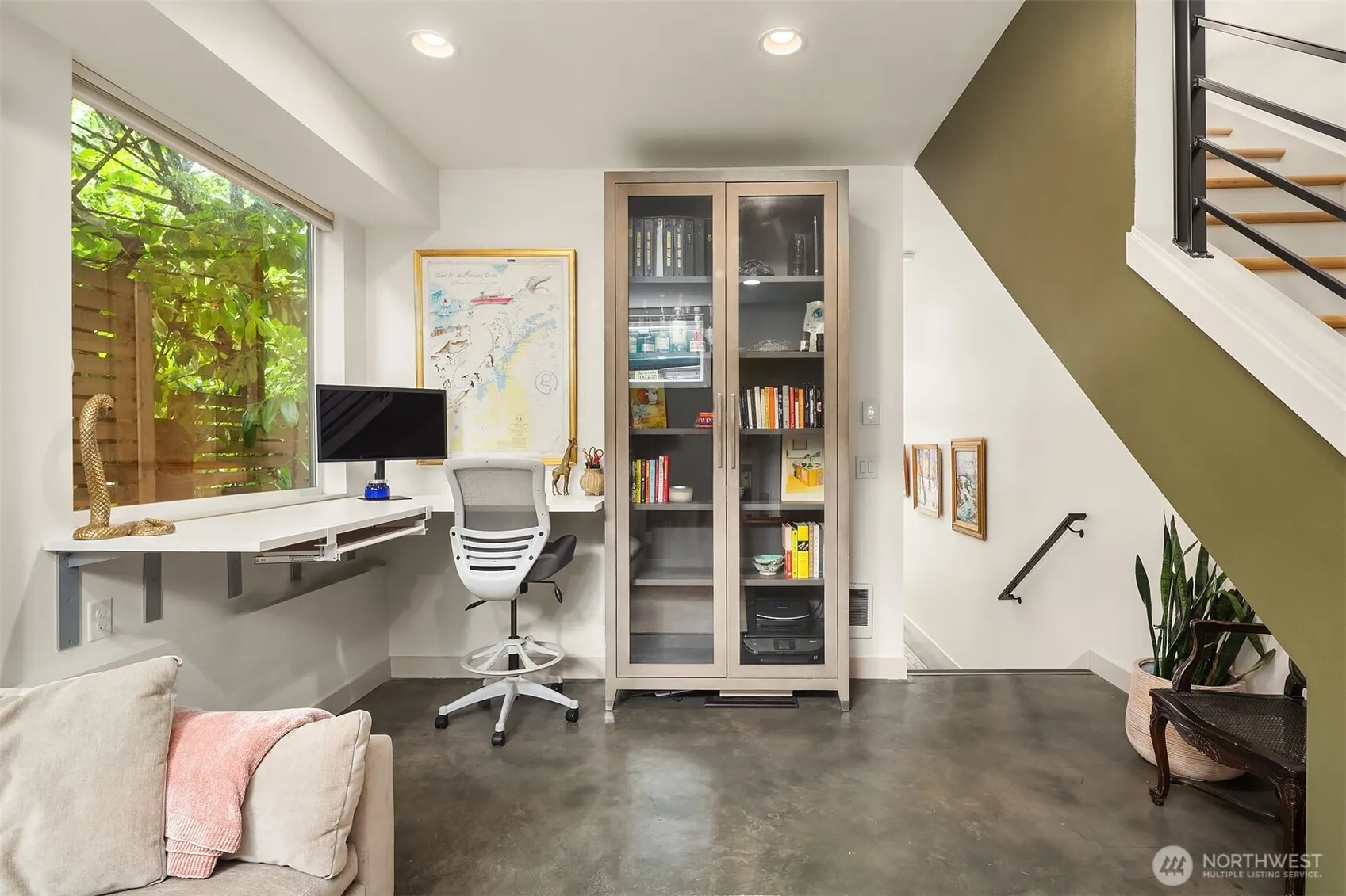 3805 Fremont Lane N, Seattle, WA 98103