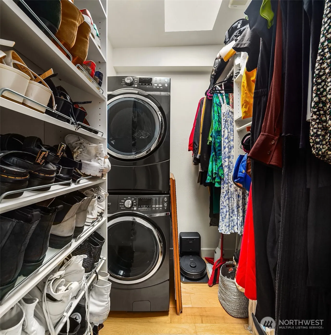 3805 Fremont Lane N, Seattle, WA 98103