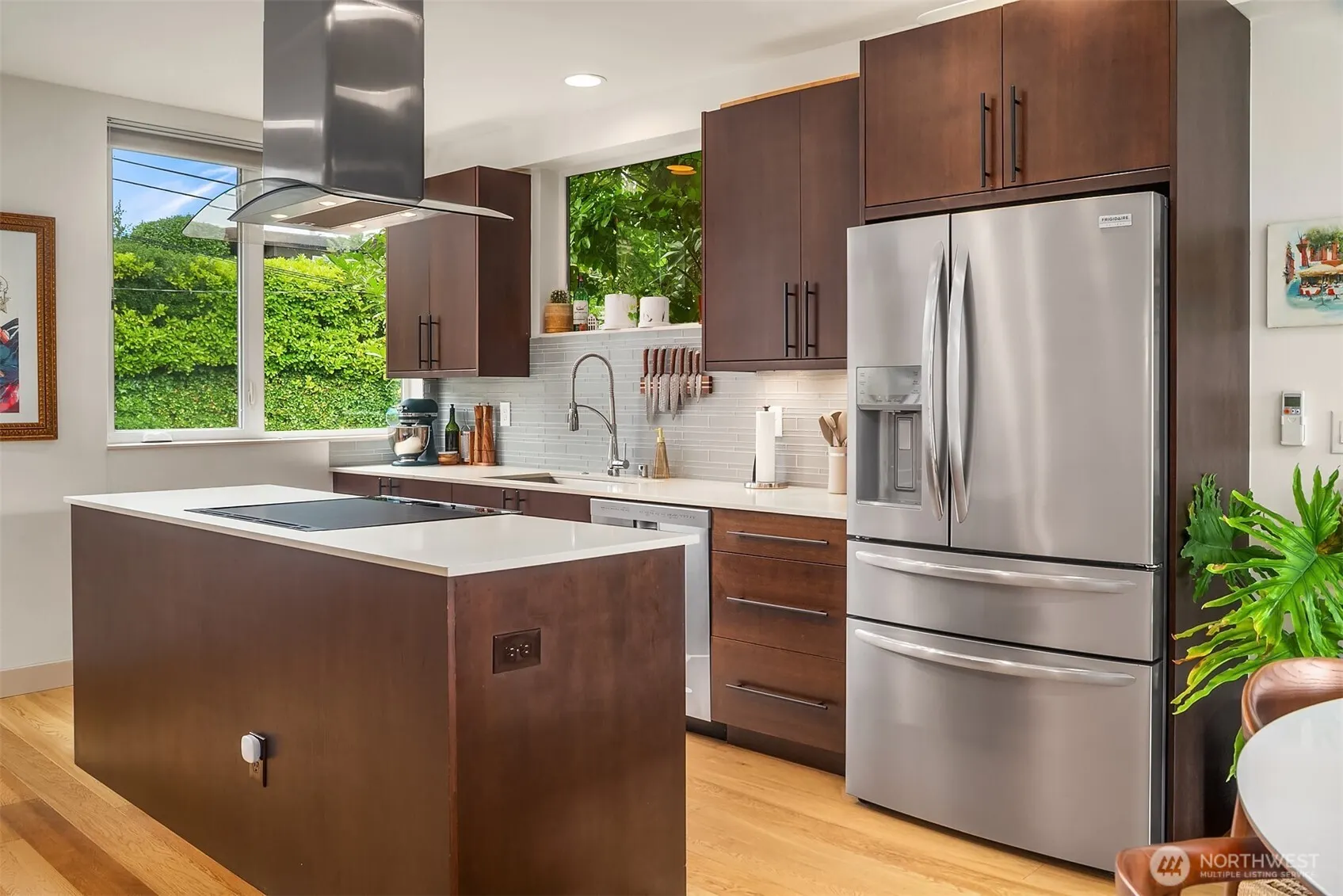 3805 Fremont Lane N, Seattle, WA 98103