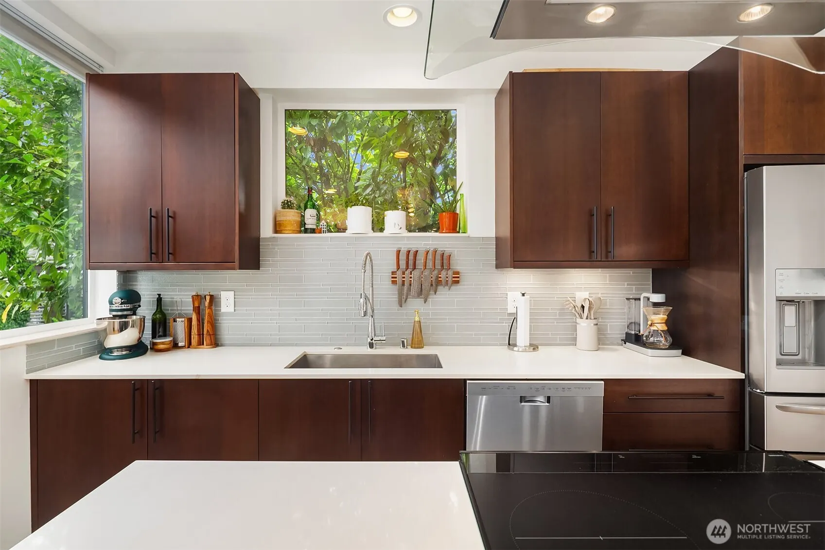 3805 Fremont Lane N, Seattle, WA 98103
