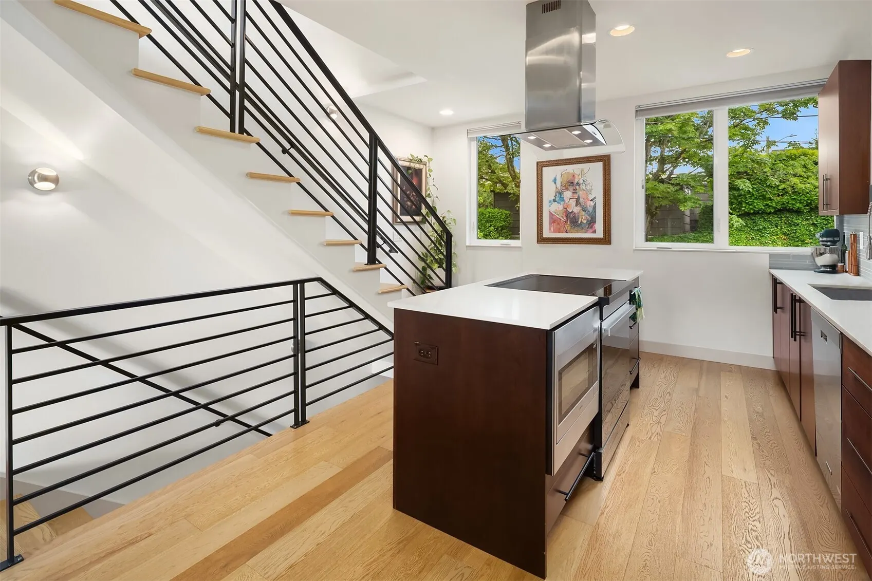 3805 Fremont Lane N, Seattle, WA 98103