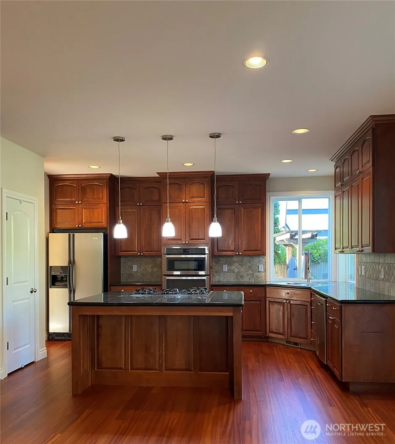 11215 NE 116th Place , Kirkland, WA 98034