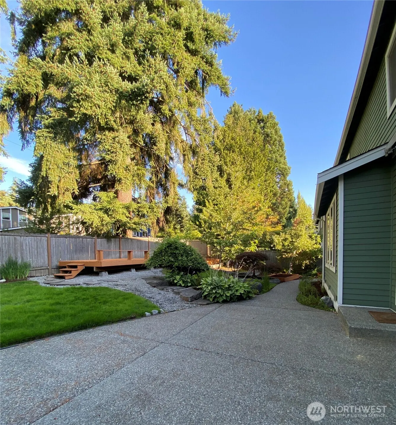 11215 NE 116th Place , Kirkland, WA 98034