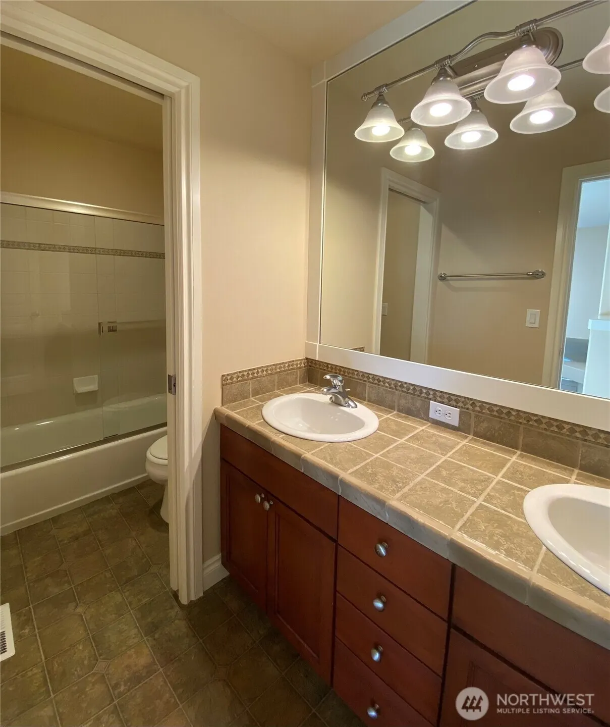 11215 NE 116th Place , Kirkland, WA 98034
