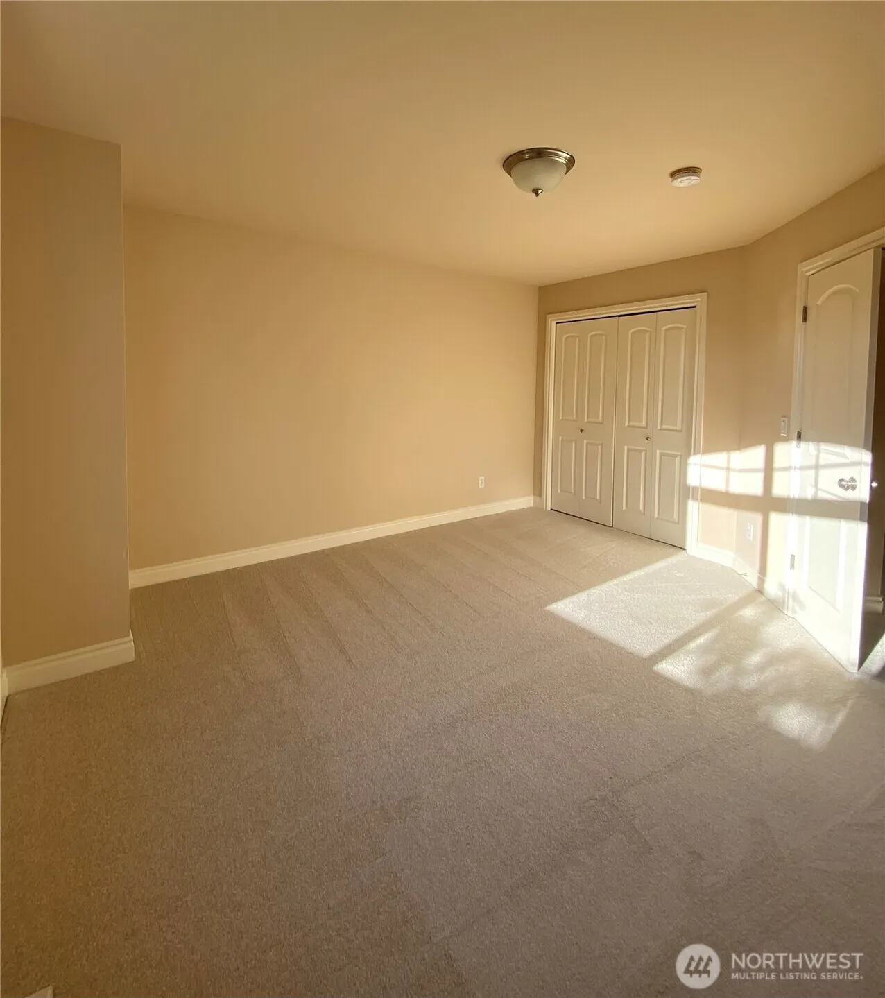 11215 NE 116th Place , Kirkland, WA 98034