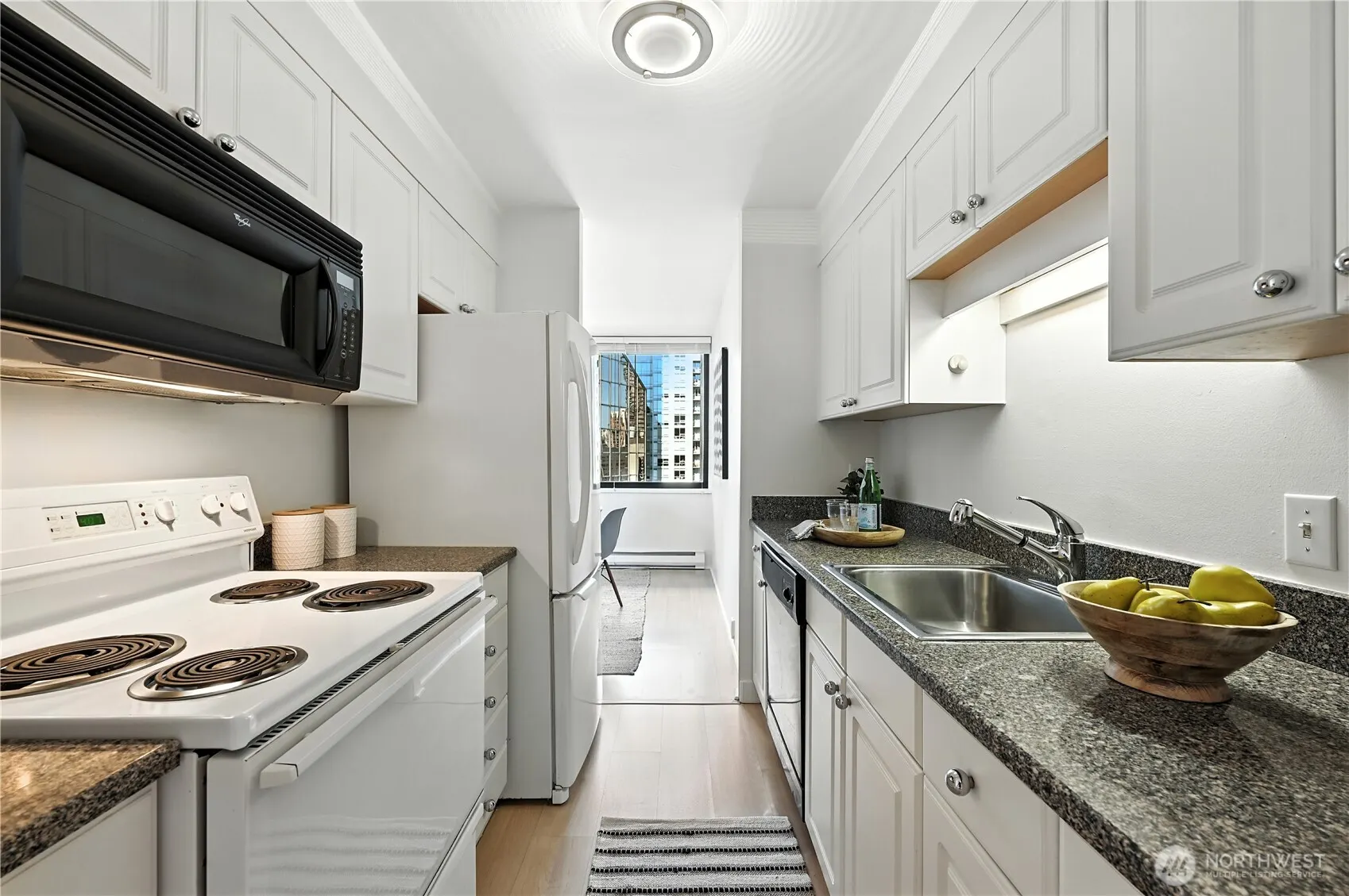 2100 3rd Avenue #1604, Seattle, WA 98121