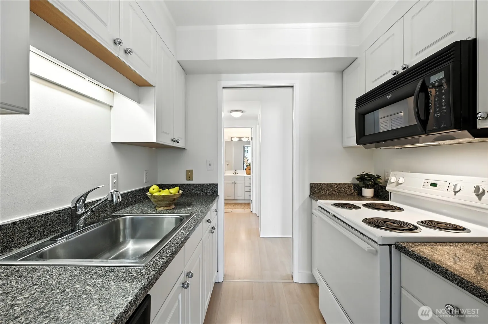 2100 3rd Avenue #1604, Seattle, WA 98121