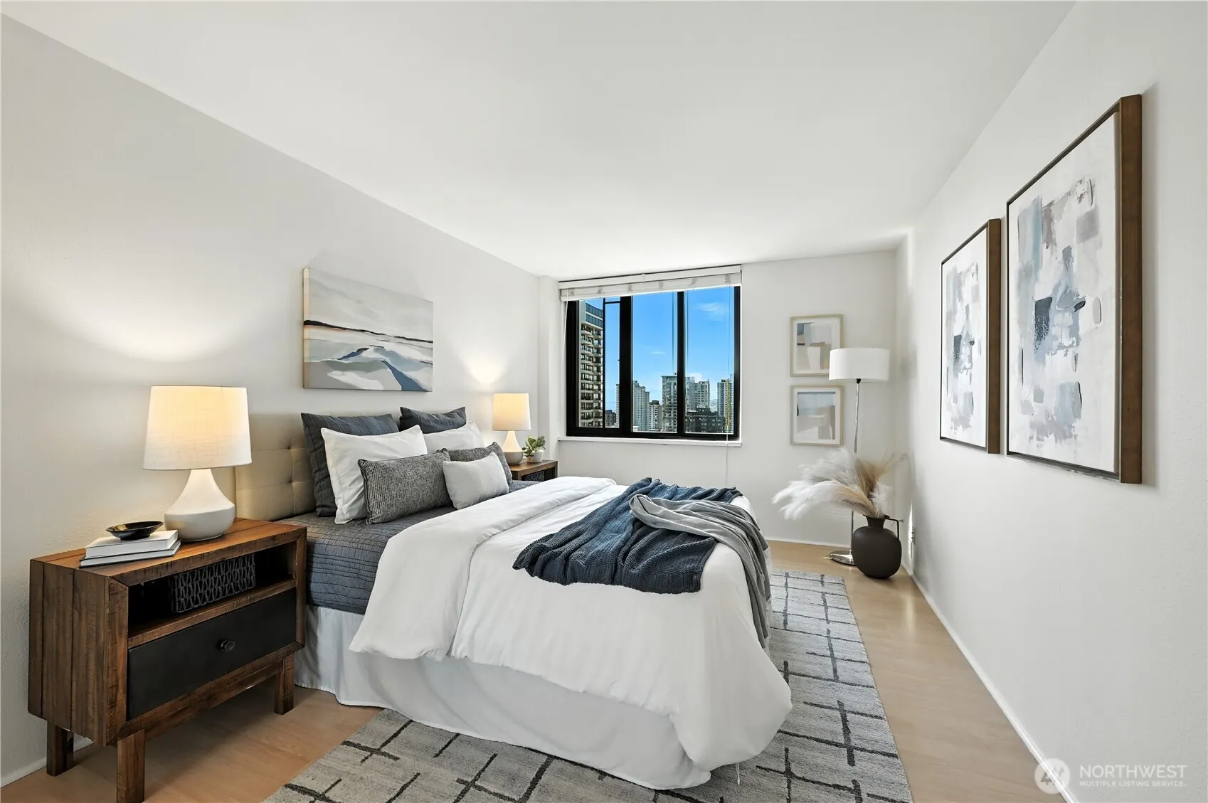 2100 3rd Avenue #1604, Seattle, WA 98121