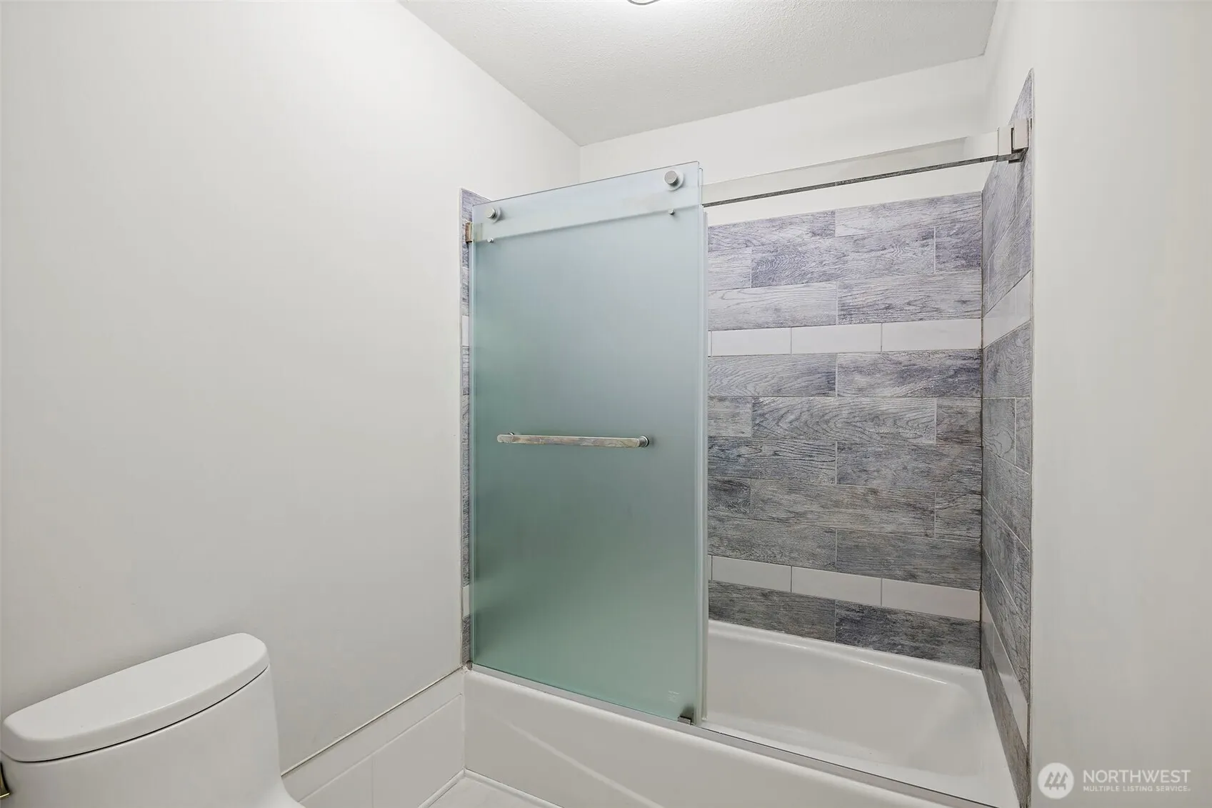 21911 4th Avenue SE, Bothell, WA 98021