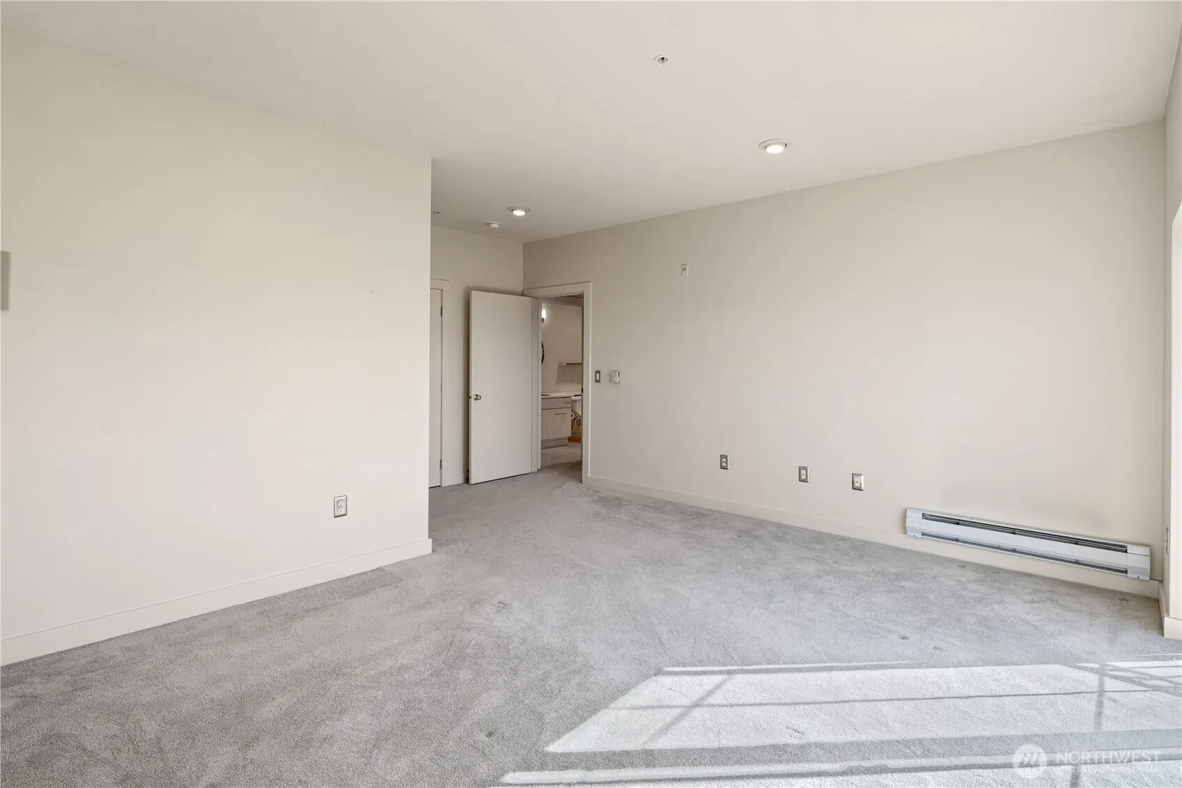 700 E Denny Way #PH3, Seattle, WA 98122