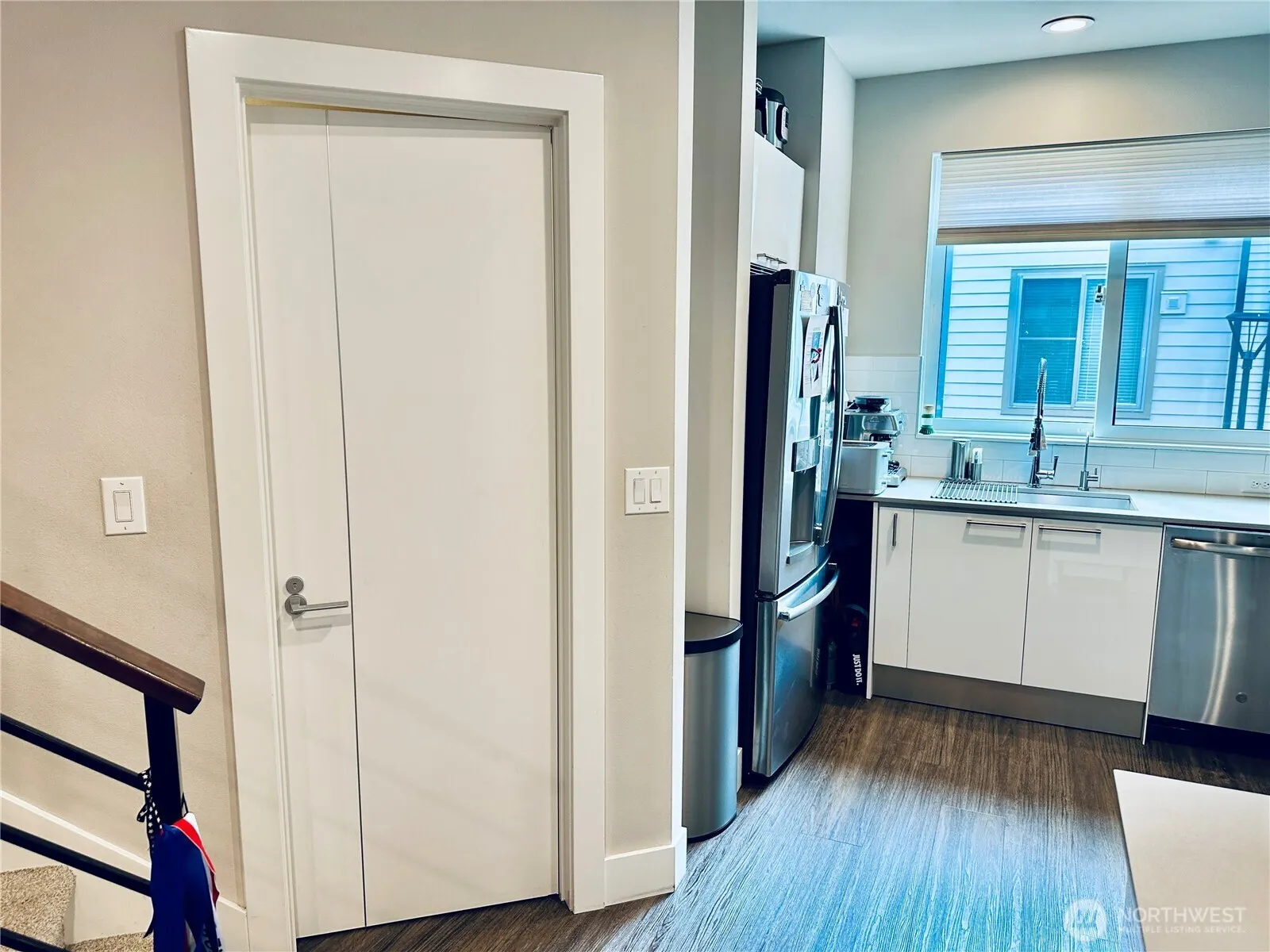 523 Heron Walk SE, Sammamish, WA 98074