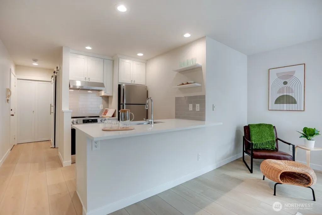 1312 6th Avenue N #9, Seattle, WA 98109