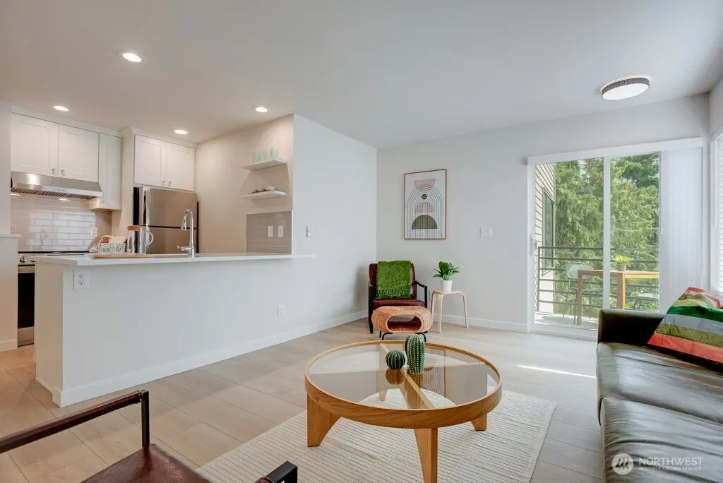1312 6th Avenue N #9, Seattle, WA 98109
